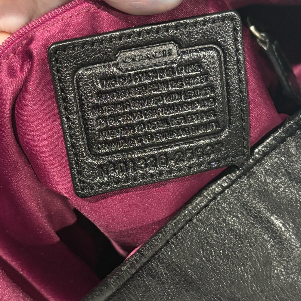 Coach Phoebe Shoulder Bag F19232 – Black Signature Jacquard & Leather - Picture 9 of 9